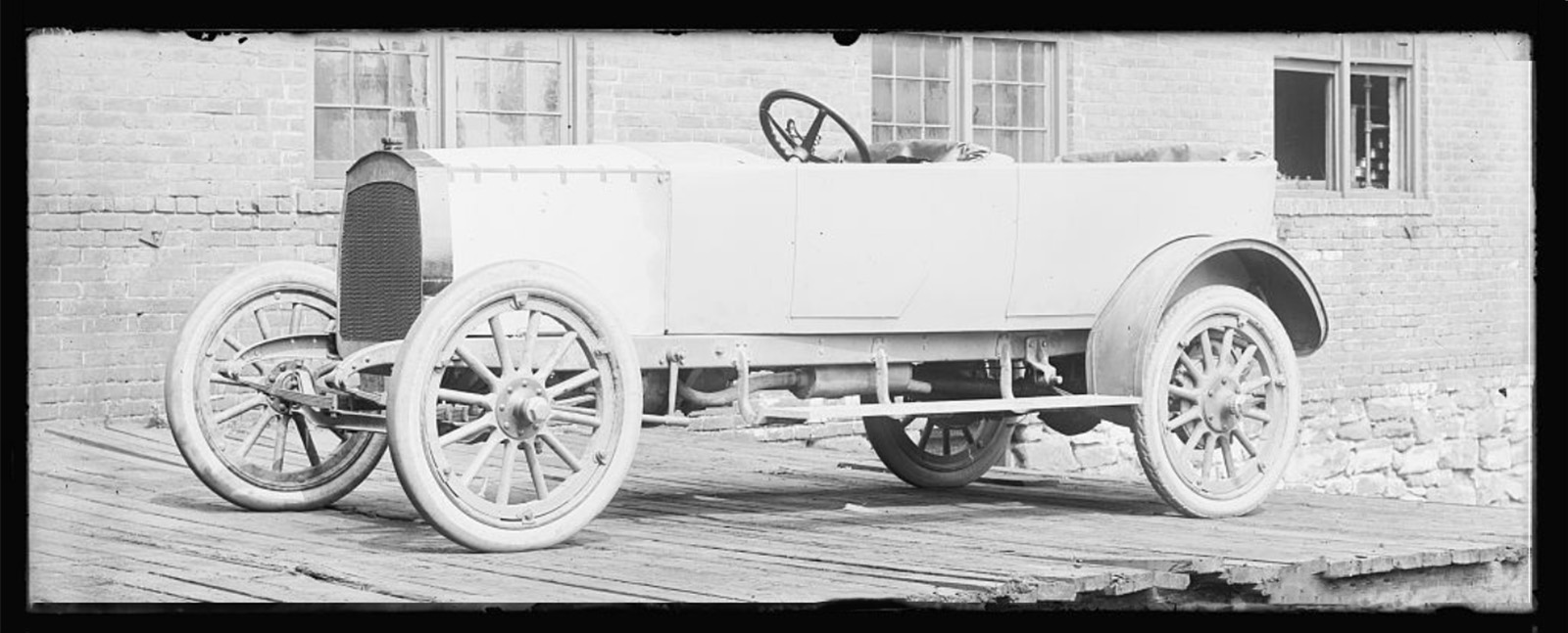 The Evolution Of Car Design From 1910 To Now   The Shutterstock Blog